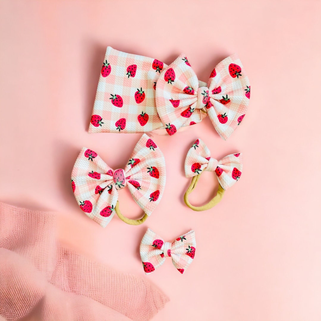 Strawberry bow